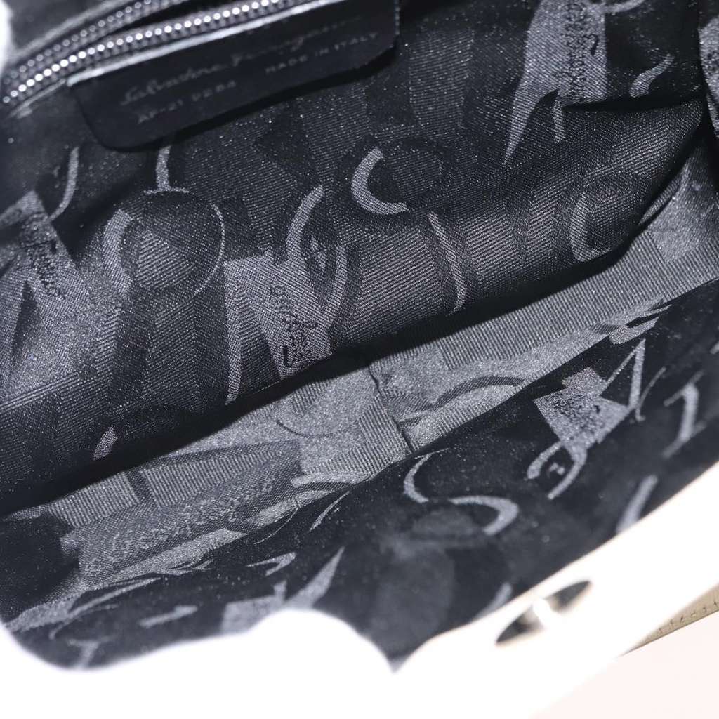 Salvatore Ferragamo Shoulder Bag Ecru Leather Good condition - Box View