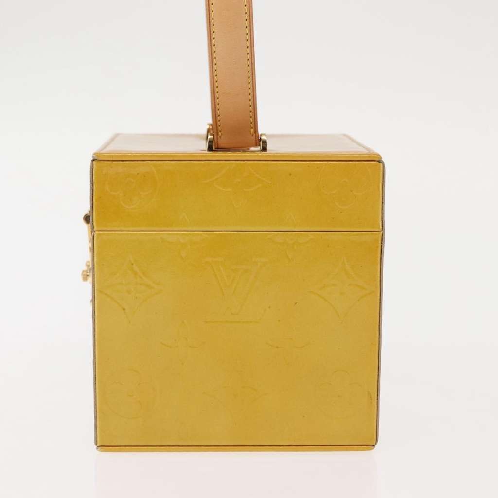 Louis Vuitton Bleecker Box Bag Beige Good condition - Inside View