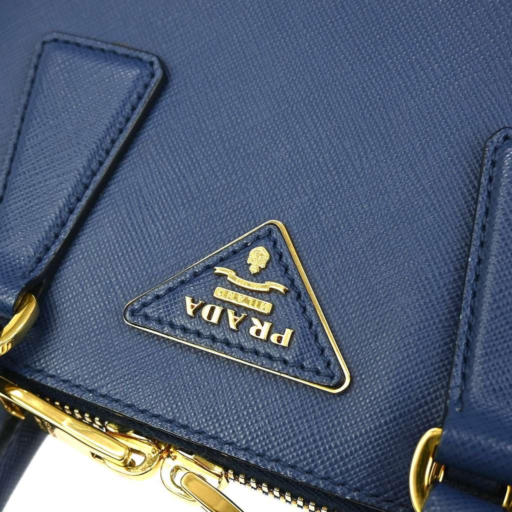 Prada Promenade Bag Blue Leather Good condition - Model View