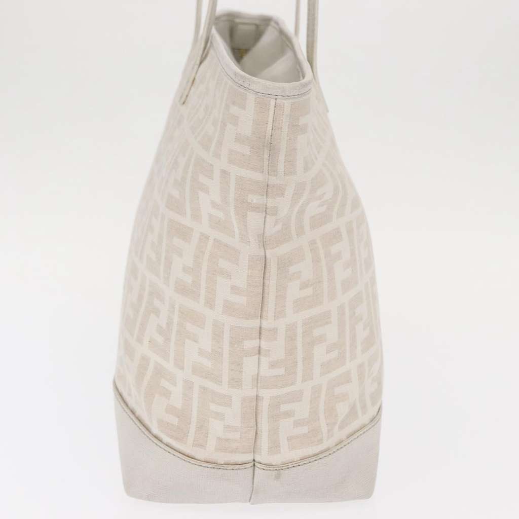 Fendi Roll Tote Beige Canvas Good condition - Model View