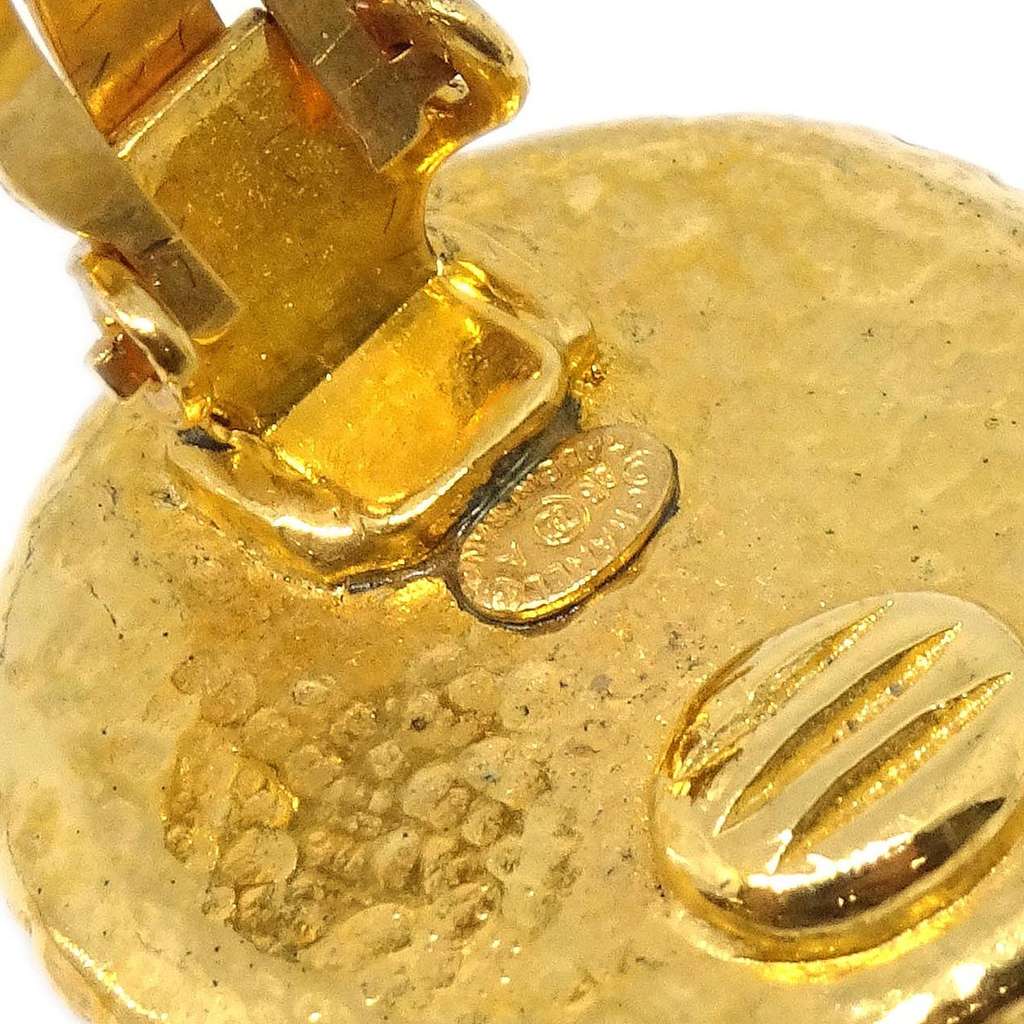 Chanel Vintage CC Round Clip-On Earrings Gold Good condition - Inside View