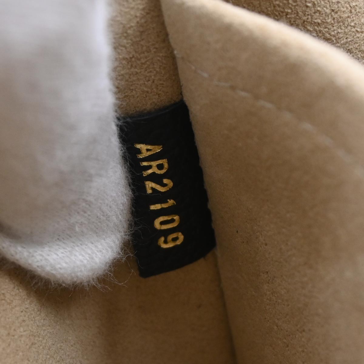 Louis Vuitton Marignan Handbag Black Leather Good condition - Box View