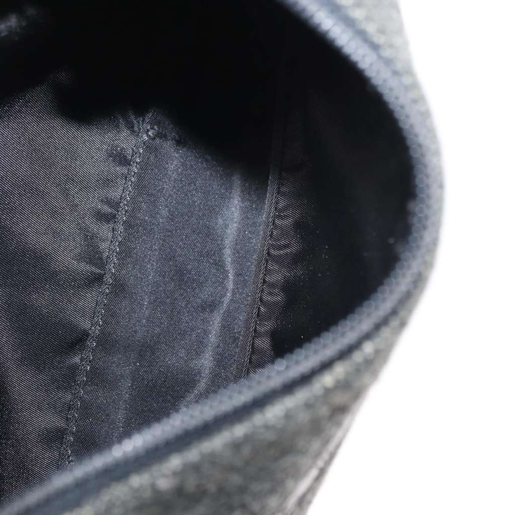 Prada Re-Edition 2000 Hobo Other Wool Good condition - Box View