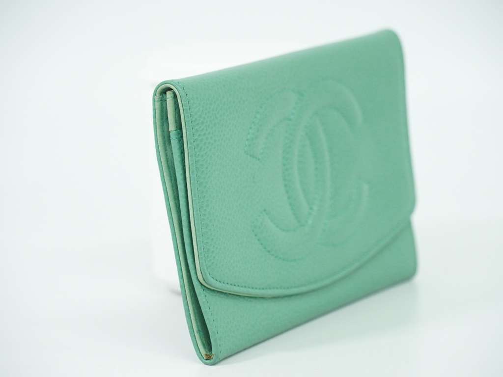 Chanel CC Compact Wallet Green Leather Good condition - Inside View