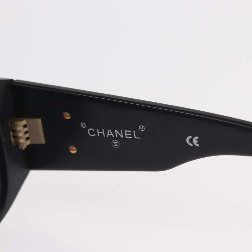 Chanel Logo CC Sunglasses Black Plastic Good condition - Box View