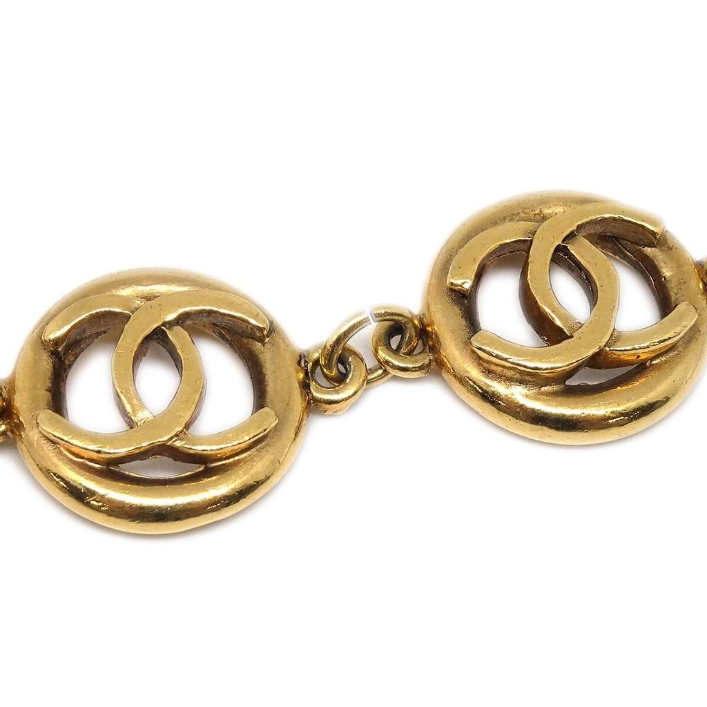 Chanel CC Cutout Round Bracelet Gold Good condition - Back View