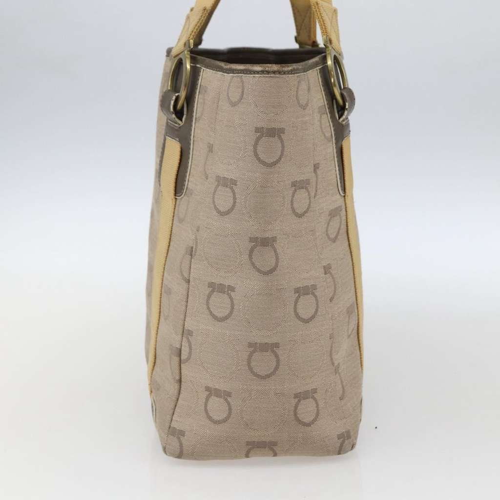 Salvatore Ferragamo Gancini handbag Beige Canvas Good condition - Model View