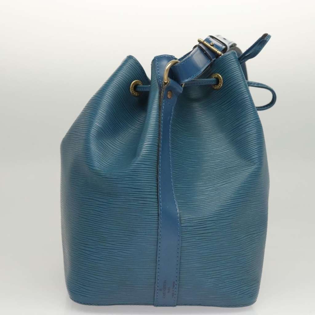 Louis Vuitton Petit Noe Handbag Blue Leather Fair condition - Model View