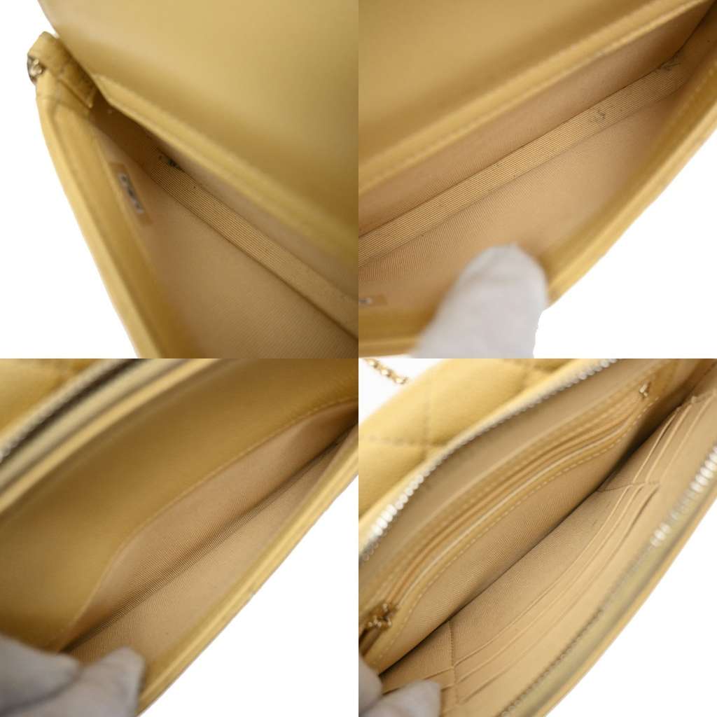 Chanel Classic Sunglasses Case with Chain Beige Leather Good condition - Box View