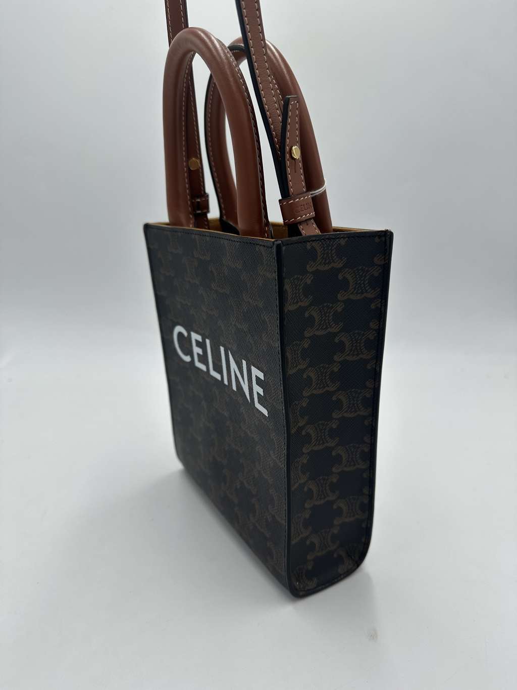 Celine Sulky Vertical Cabas Tote Brown Leather Never worn - Inside View