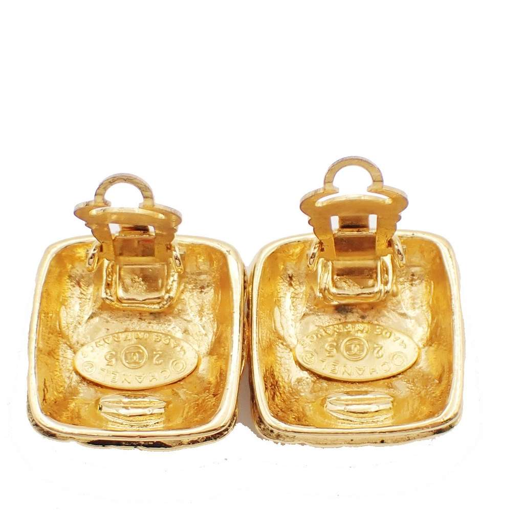 Chanel Square CC Symbols Clip-On Earrings Gold Good condition - Back View