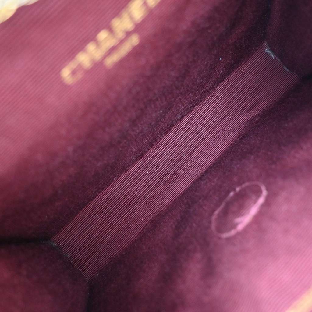 Chanel Vintage Round Flap Bag Black Leather Good condition - Box View