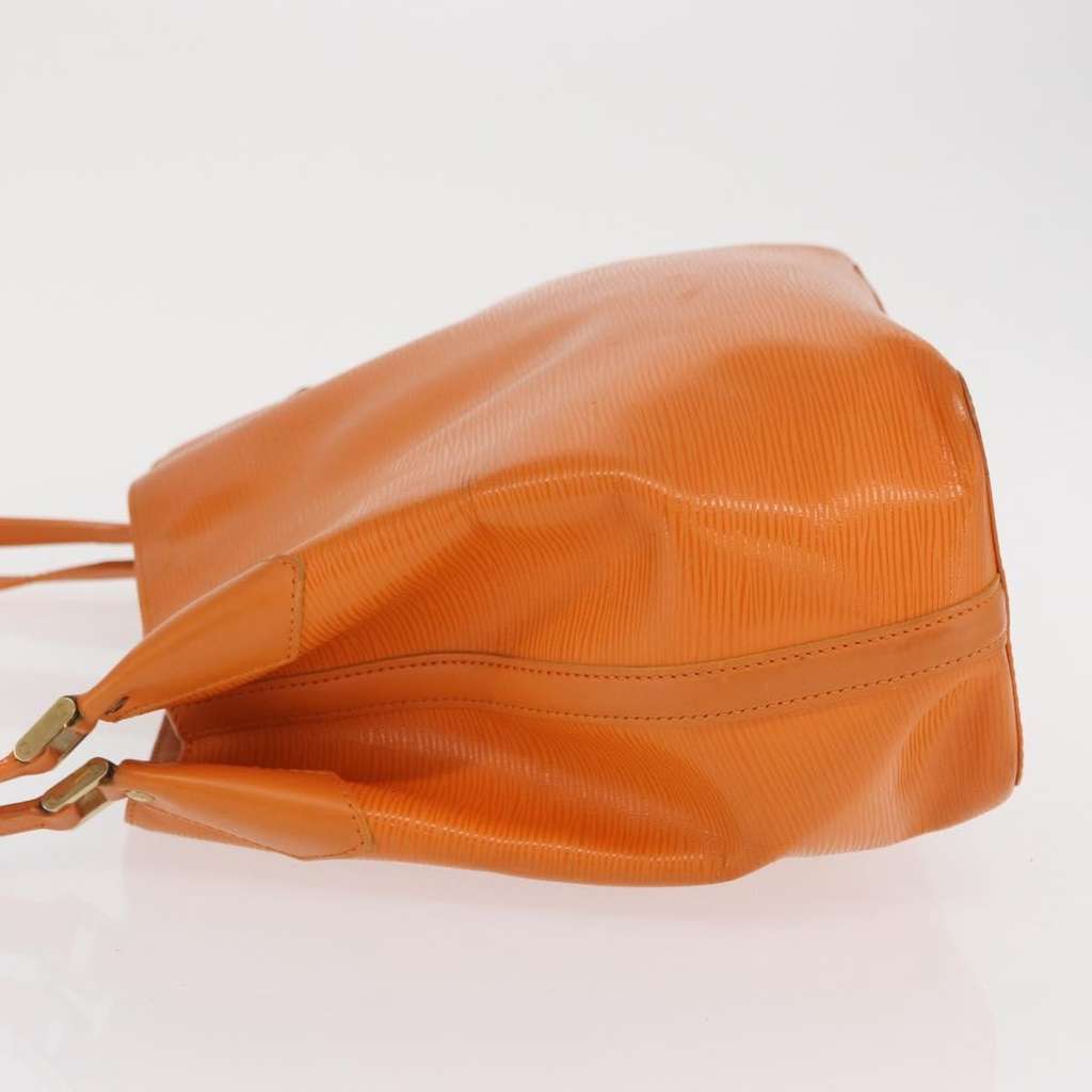 Louis Vuitton Mandara Handbag Orange Leather Good condition - Model View