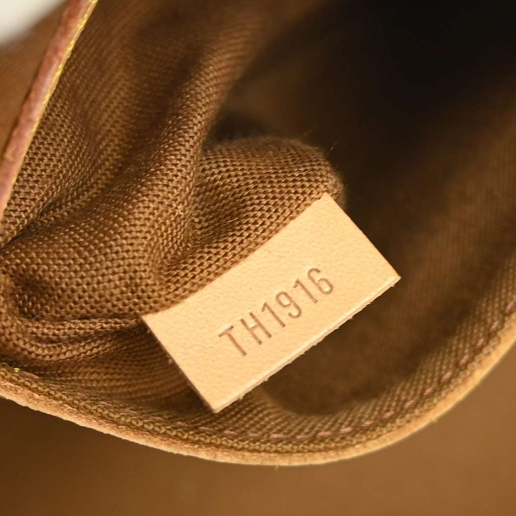 Louis Vuitton Alma Handbag Brown Canvas Good condition - Model View