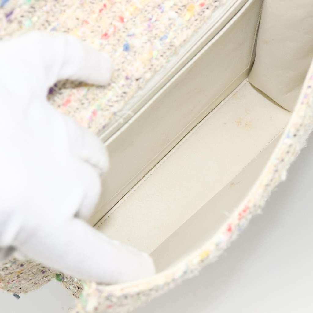 Chanel Vintage CC Chain Top Handle Bag White Tweed Good condition - Box View