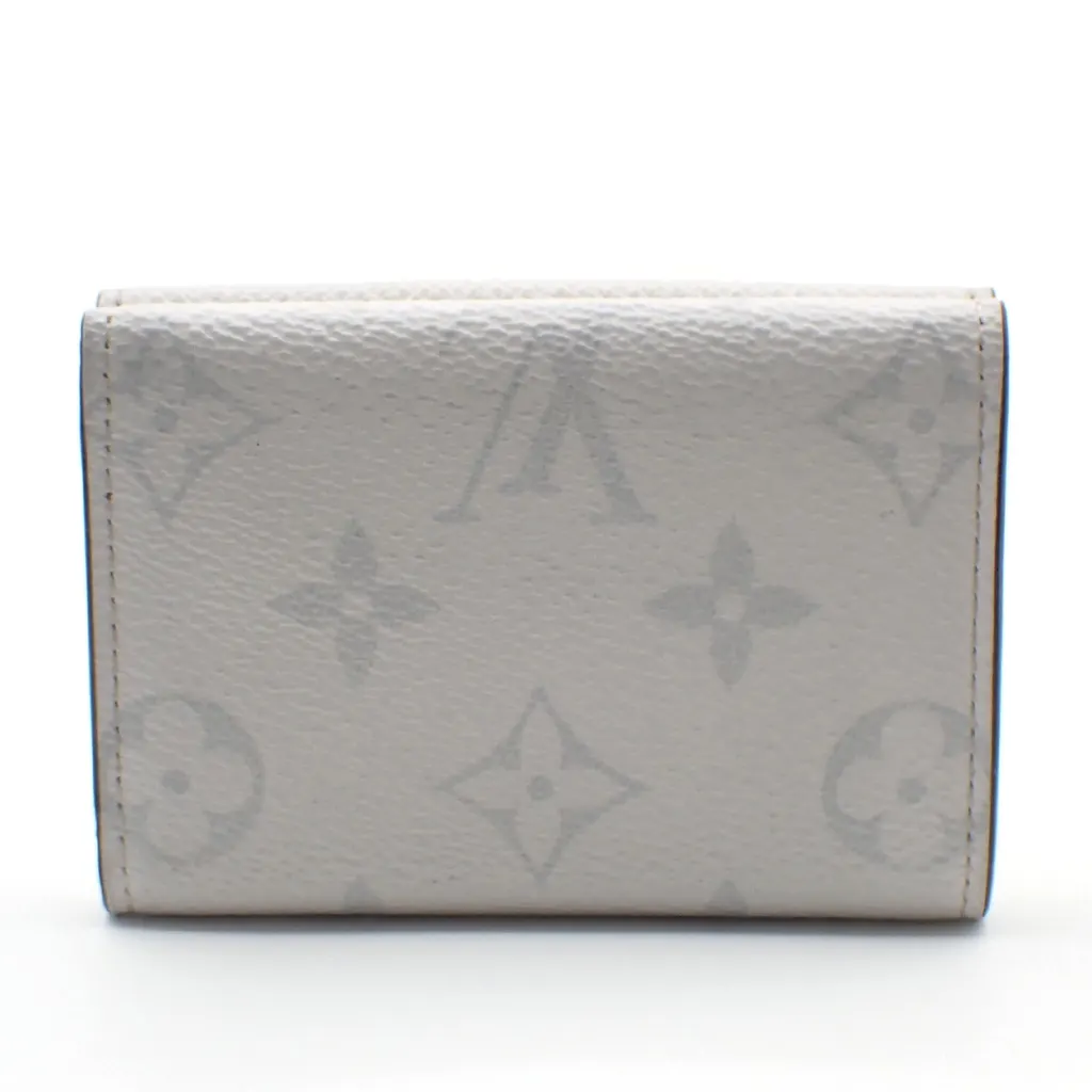 Louis Vuitton Discovery Wallet White Canvas Good - Back View