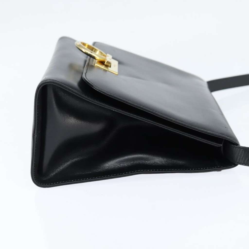 Salvatore Ferragamo Gancini Flap Shoulder bag Black Leather Good condition - Model View