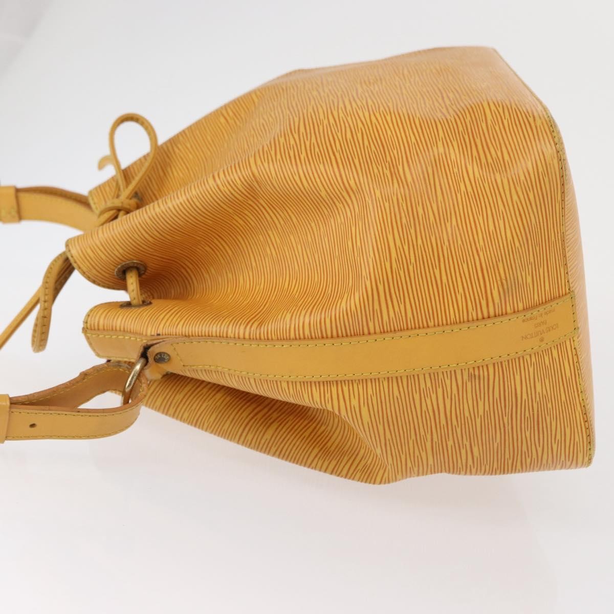 Louis Vuitton Petit Noe Handbag Yellow Leather Fair condition - Model View