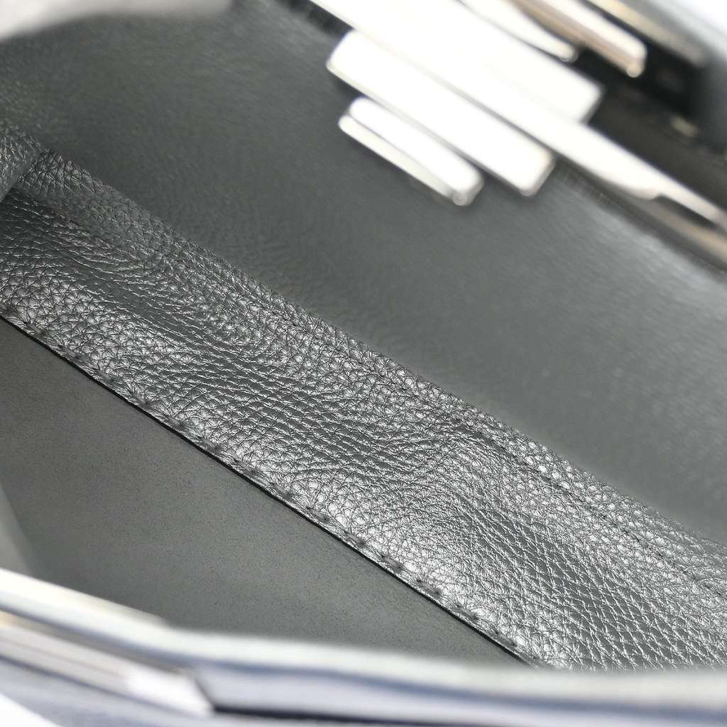 Fendi Selleria Peekaboo Bag Silver Leather Good condition - Model View