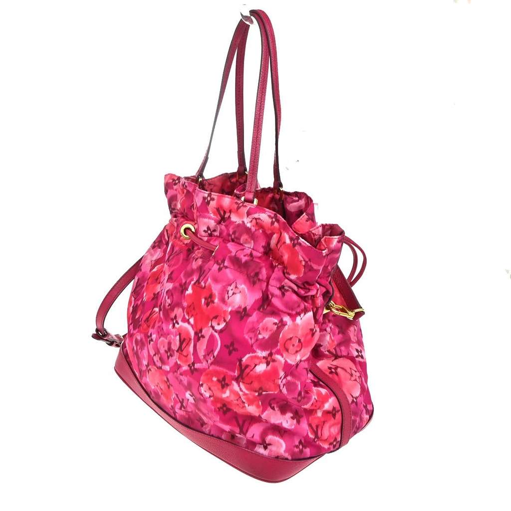 Louis Vuitton Noefull Handbag Pink Good condition - Model View