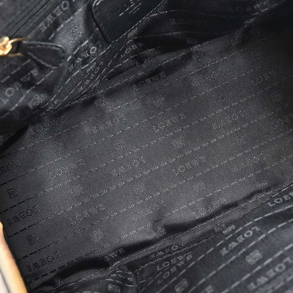 Loewe Amazona Bag Gold Leather Good condition - Inside View