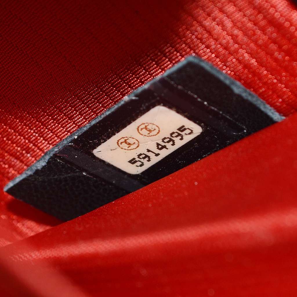 Chanel Travel Line ZIp Around Wallet Black Good condition - Model View