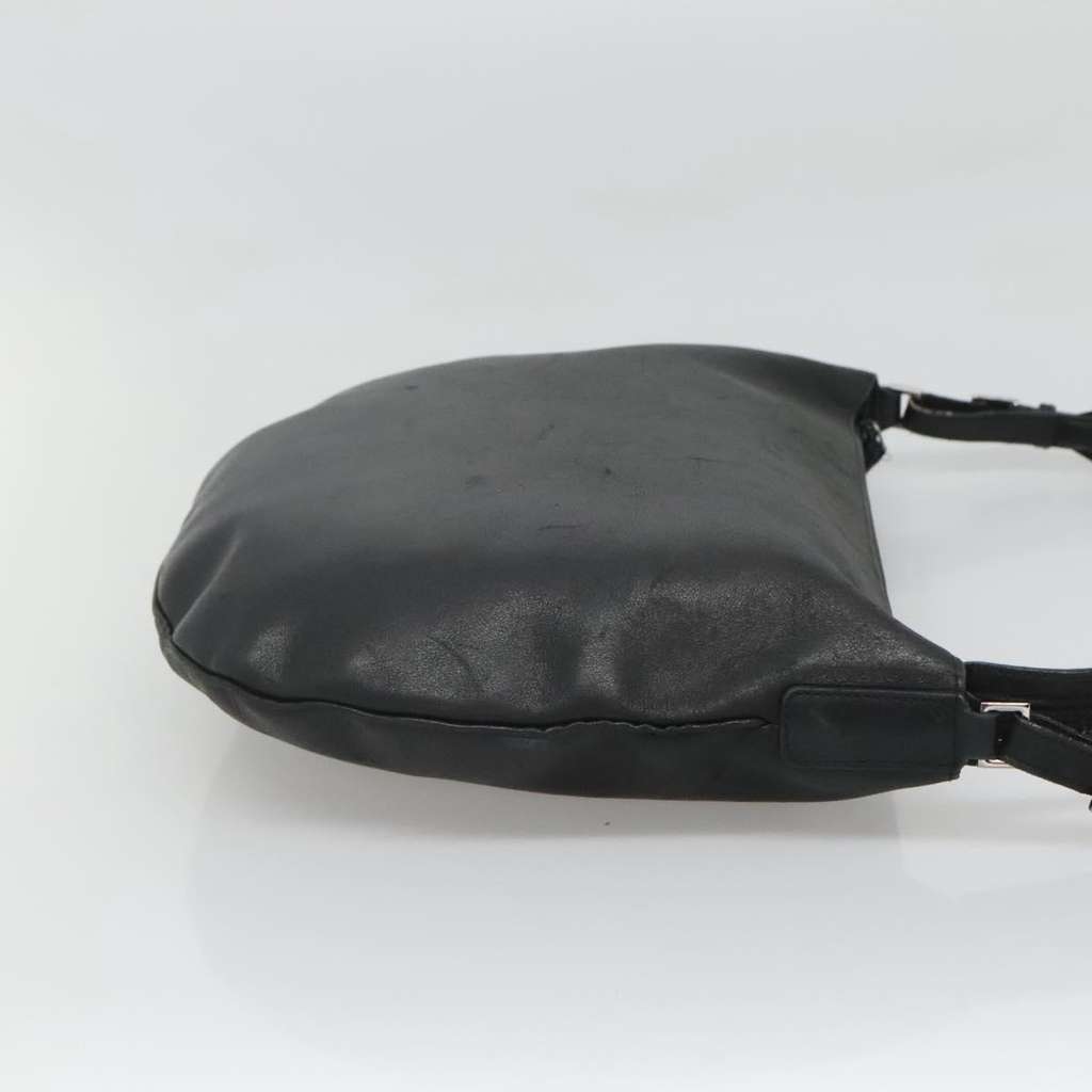 Gucci Vintage Shoulder Bag Black Leather Good condition - Model View