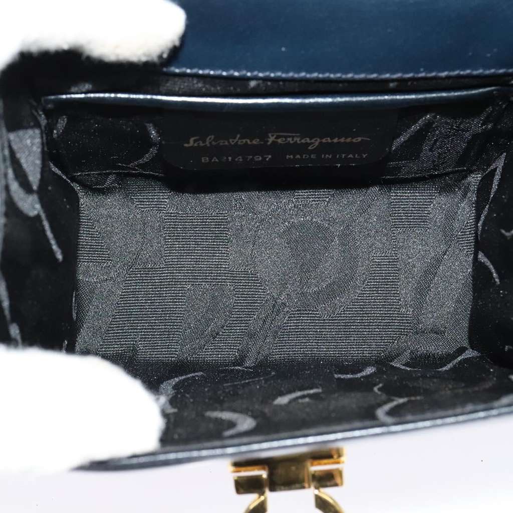 Salvatore Ferragamo Gancini Flap Shoulder bag Black Leather Good condition - Box View