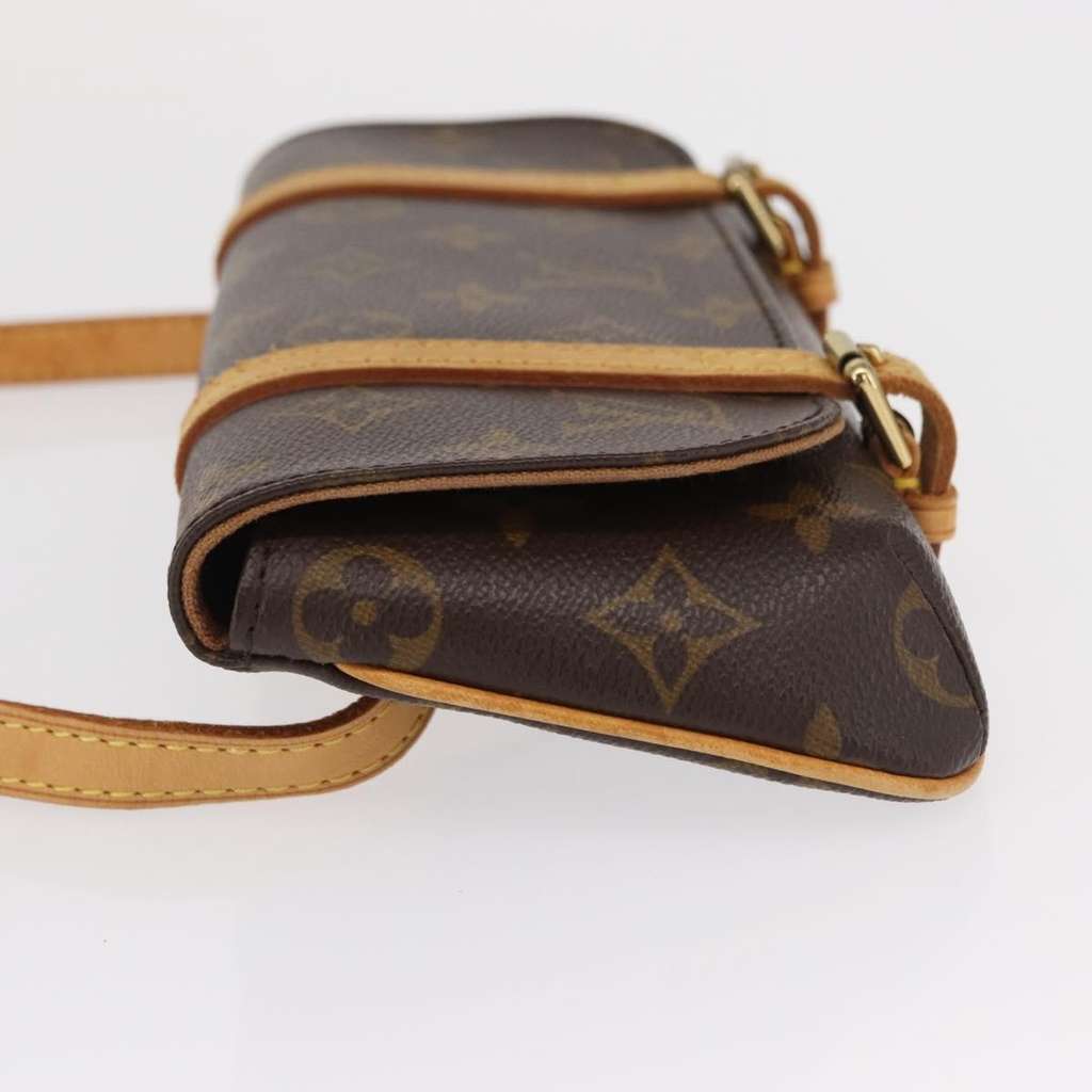 Louis Vuitton Marelle Waist Bag Brown Canvas Good condition - Model View
