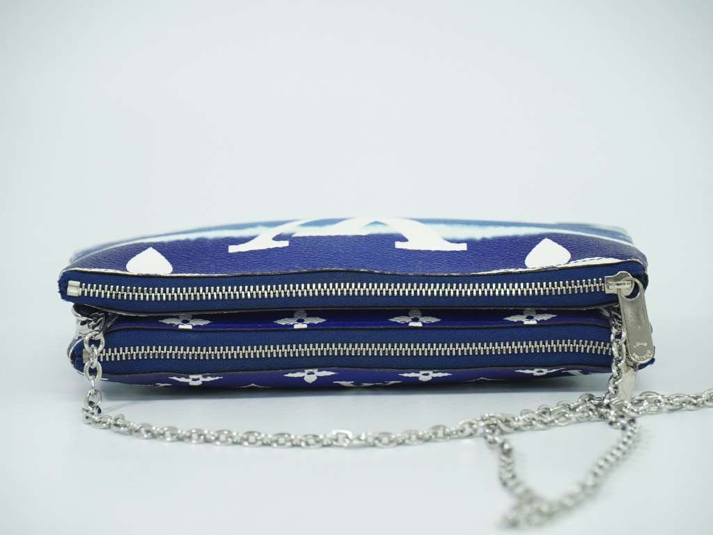 Louis Vuitton Double Zip Pochette Blue Canvas Good condition - Box View