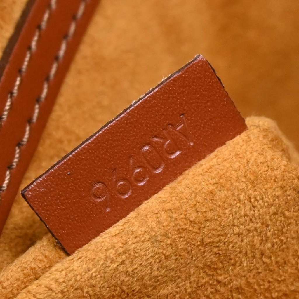 Louis Vuitton Alma Handbag Brown Leather Good condition - Model View