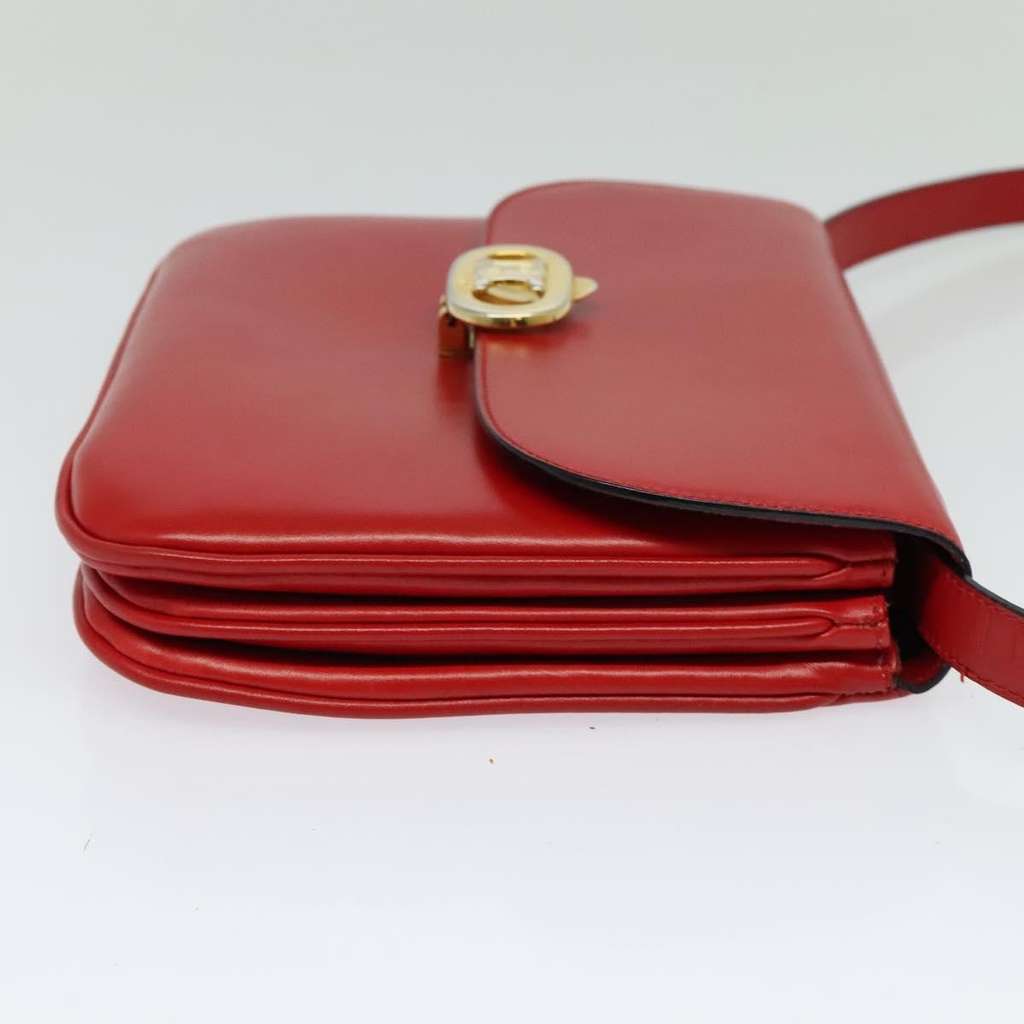 Celine Vintage Triomphe Shoulder Bag Red Leather Good condition - Model View