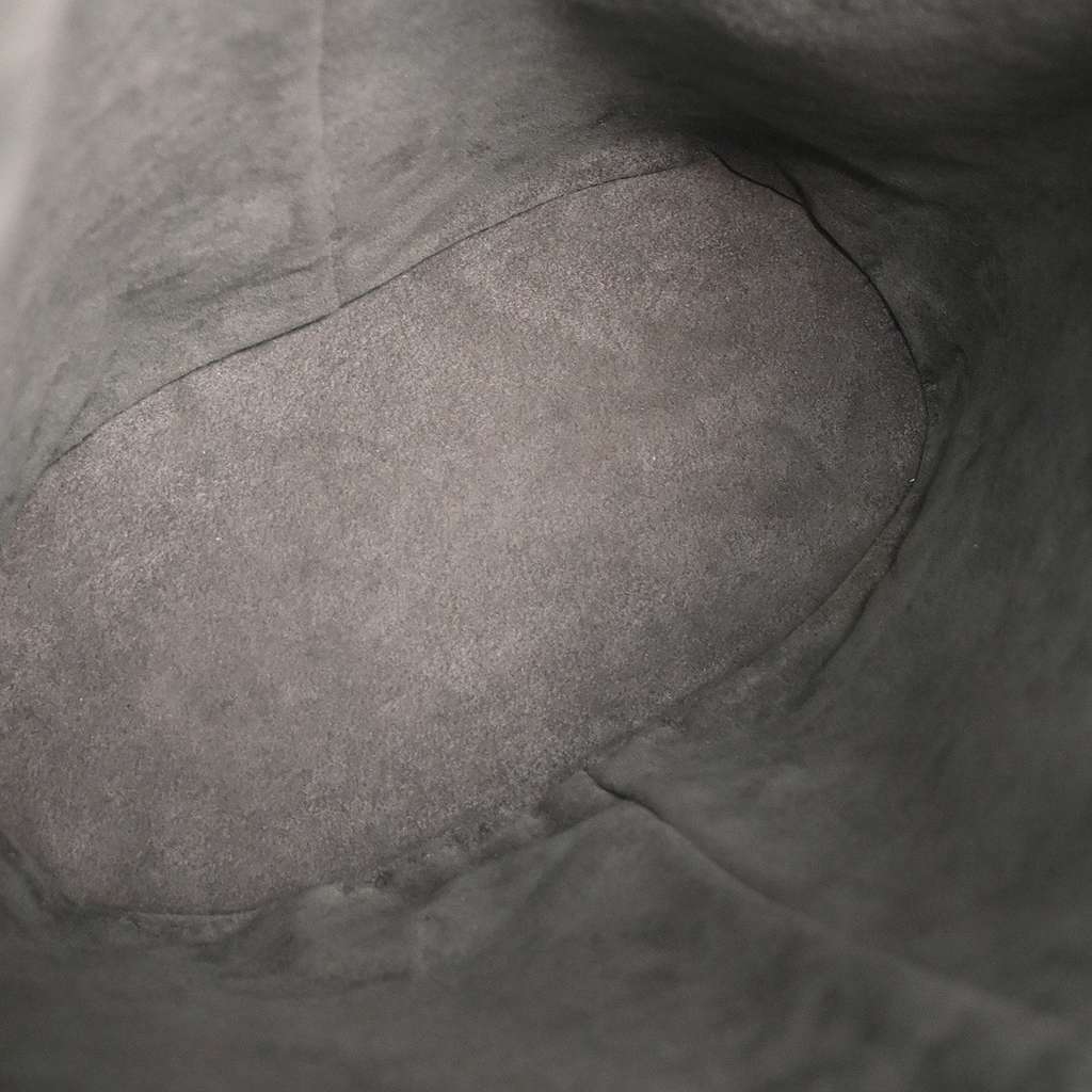 Louis Vuitton Randonnee Backpack Green Leather Good condition - Inside View