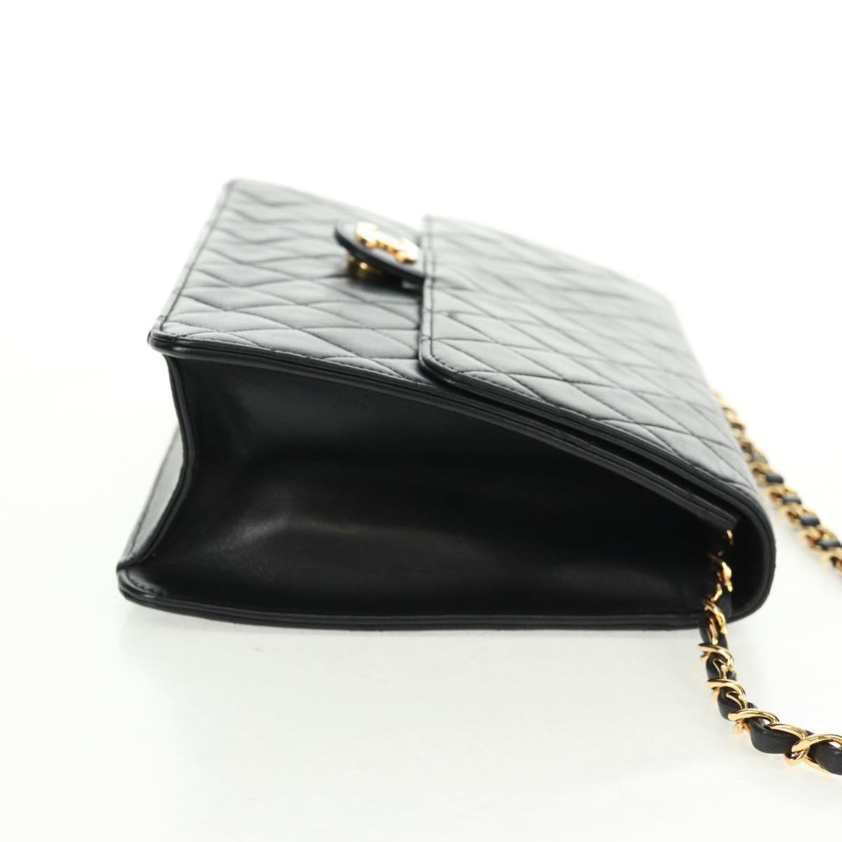 Chanel Vintage Classic Single Flap Bag Black Leather Good condition - Model View