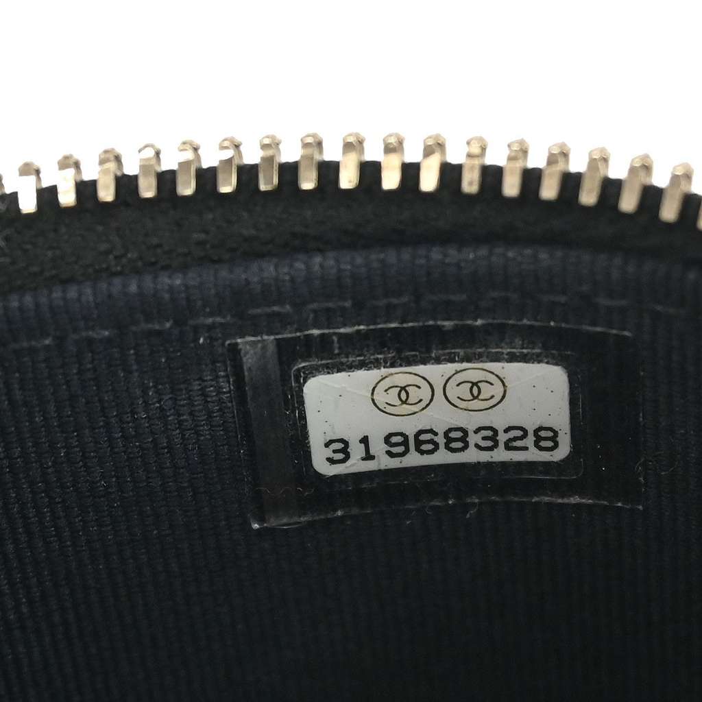 Chanel Vanity Case with Pearl Chain Black Leather Good condition - Box View