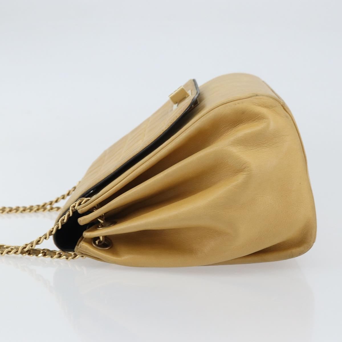 Chanel Chocolate Bar Accordion Reissue Flap Bag Beige Leather Fair condition - Model View