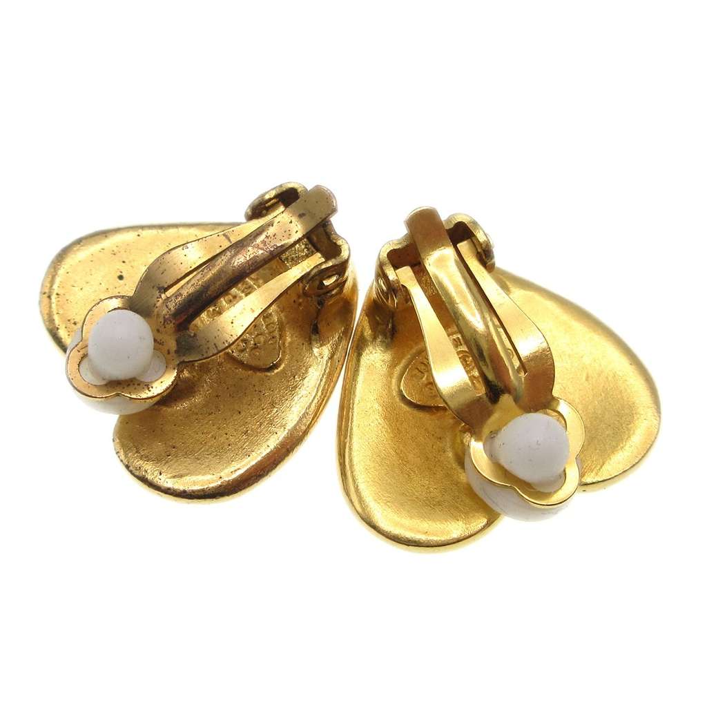 Chanel Vintage CC Heart Clip-On Earrings Gold Good condition - Back View