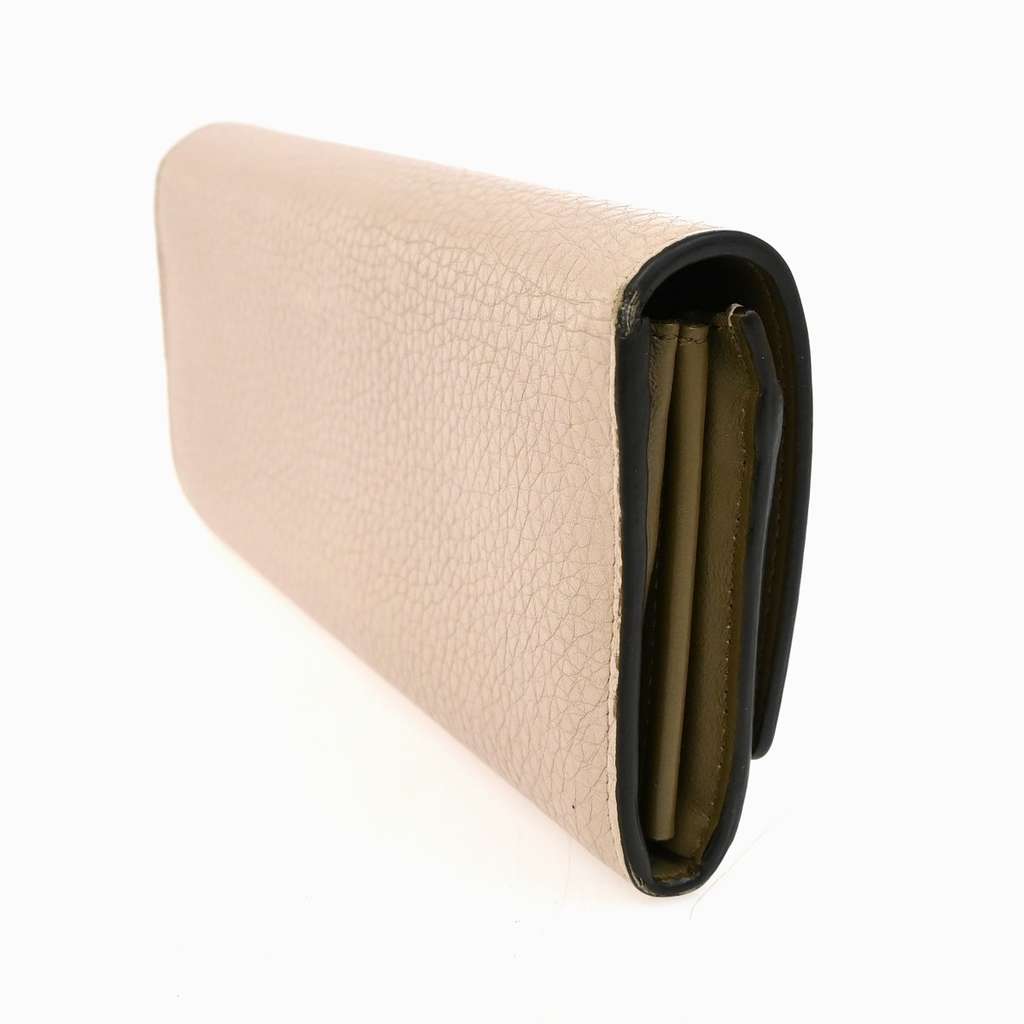 Fendi Peekaboo Wallet Pink Leather Good condition - Model View