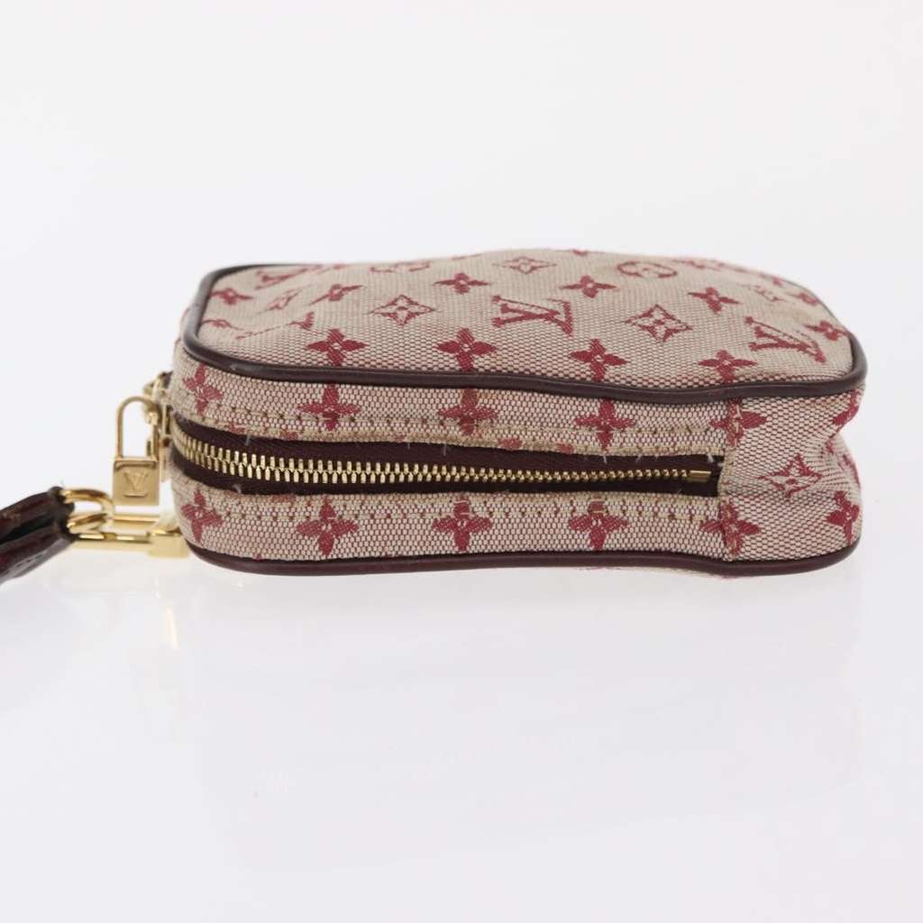 Louis Vuitton Camera Bag Red Canvas Good condition - Model View