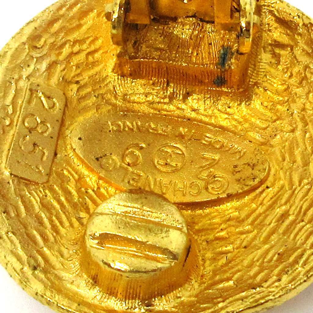 Chanel Vintage CC Round Clip-On Earrings Gold Good condition - Back View
