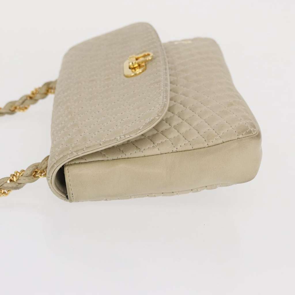 Bally Vintage Chain Shoulder Bag Beige Leather Fair condition - Model View