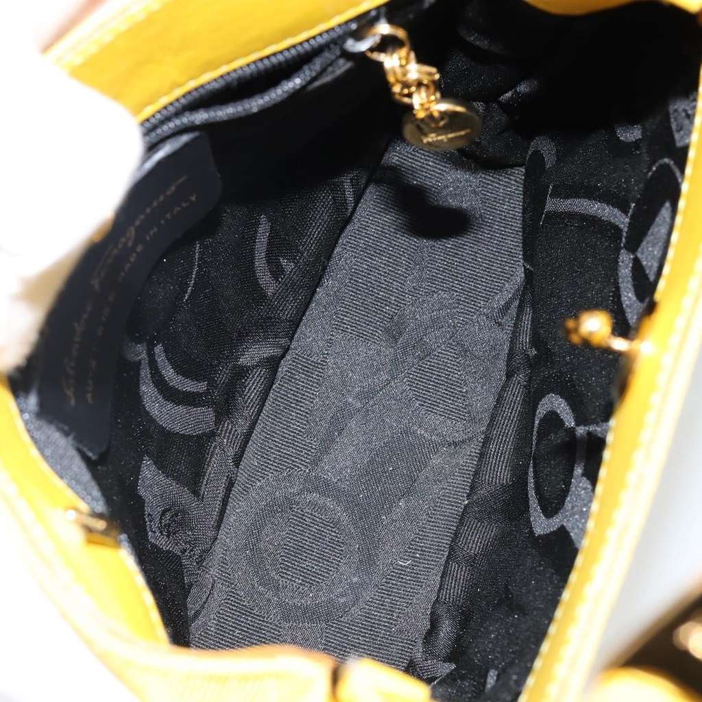 Salvatore Ferragamo Vala Handbag Yellow Good condition - Box View