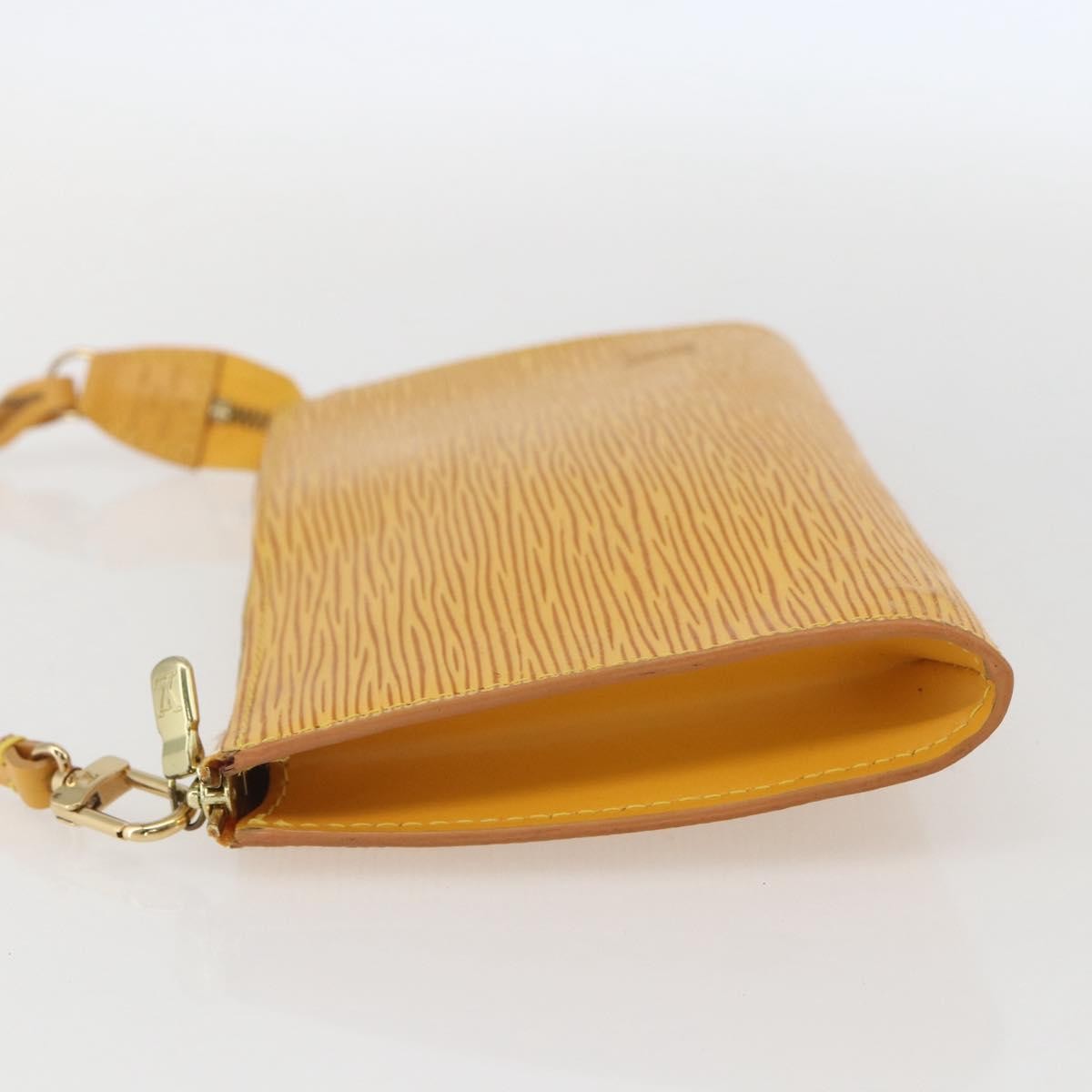 Louis Vuitton Pochette Accessoires Yellow Leather Good condition - Inside View