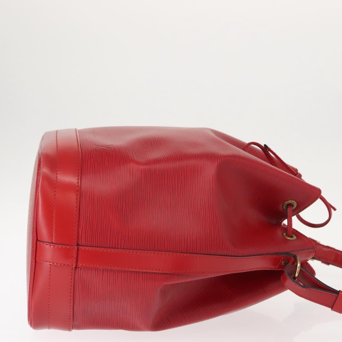 Louis Vuitton Noe Handbag Red Leather Fair condition - Inside View