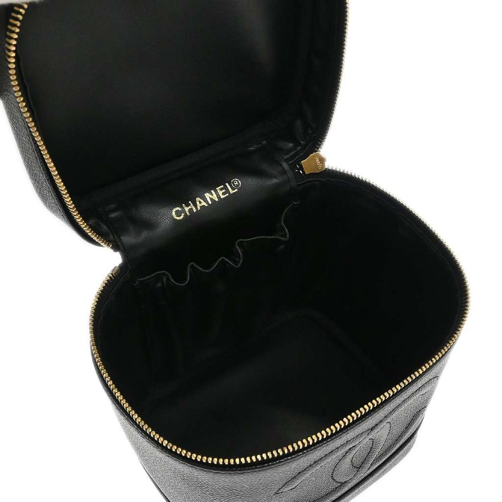 Chanel Vintage Timeless Cosmetic Case Black Leather Good condition - Inside View
