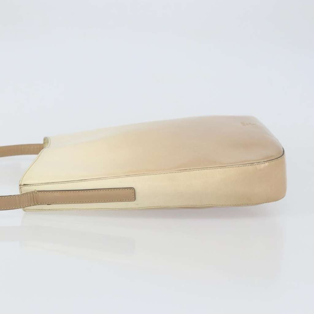 Prada Vintage Shoulder Bag Beige Good condition - Model View