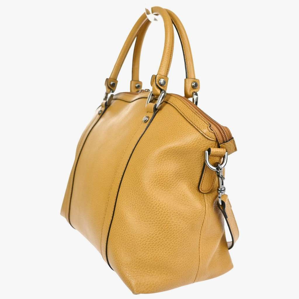 Gucci Britt Convertible Dome Satchel Beige Leather Good condition - Model View