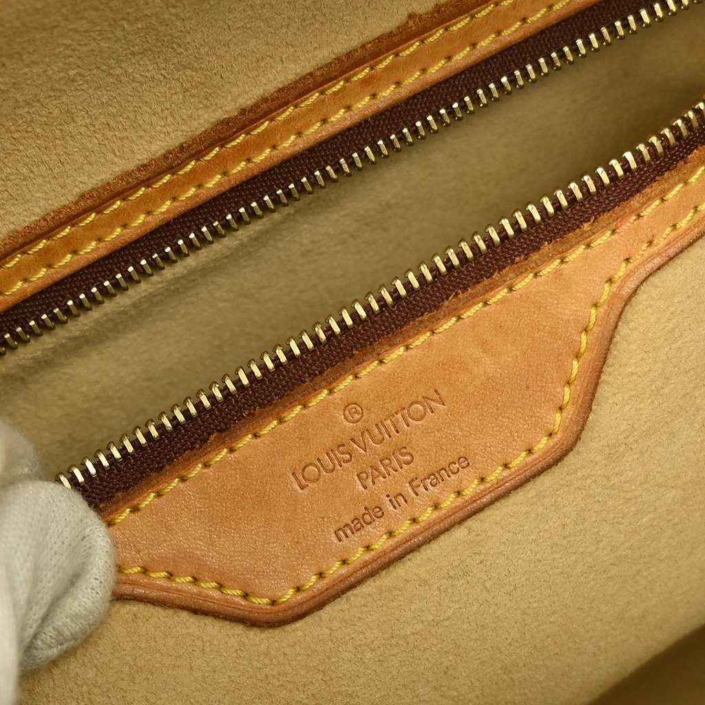 Louis Vuitton Cite Handbag Brown Canvas Fair condition - Model View