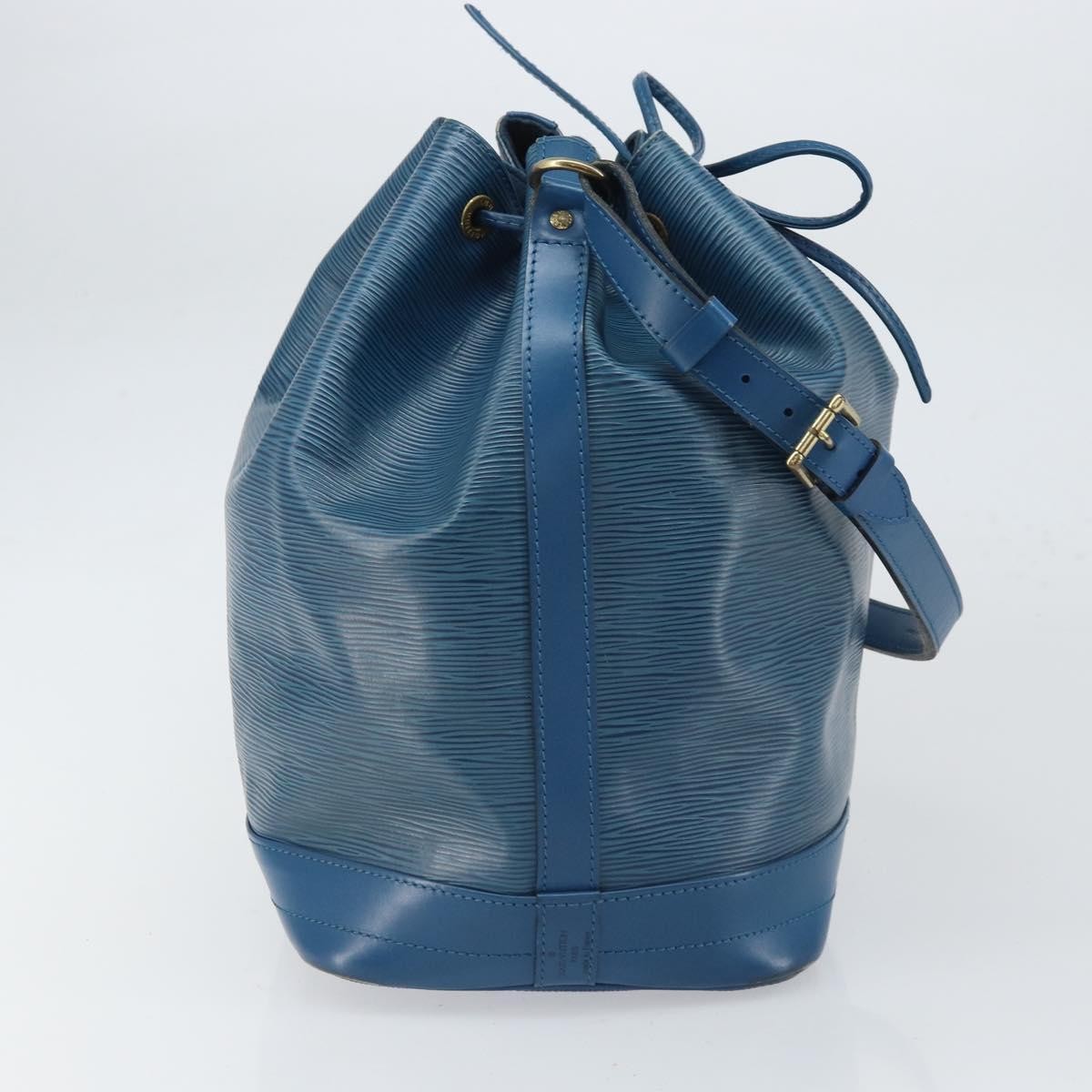 Louis Vuitton Noe Handbag Blue Leather Fair condition - Model View