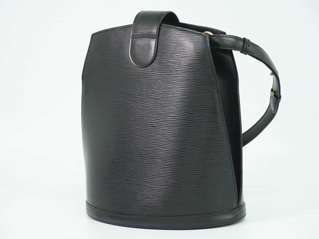 Louis Vuitton Cluny Shoulder Bag Black Leather Good condition - Back View